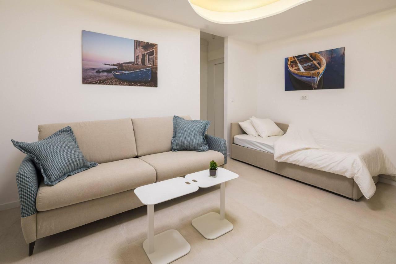 Luxury Villa Lucice View Milna  Exteriér fotografie